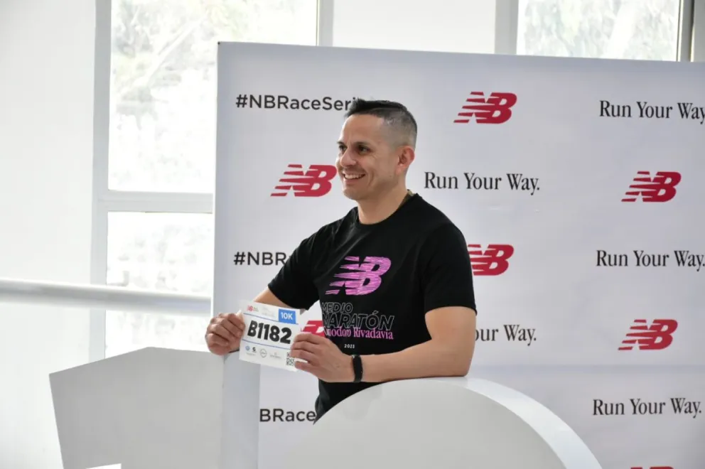 Se entregan kits para la 2ª Medio Maratón New Balance