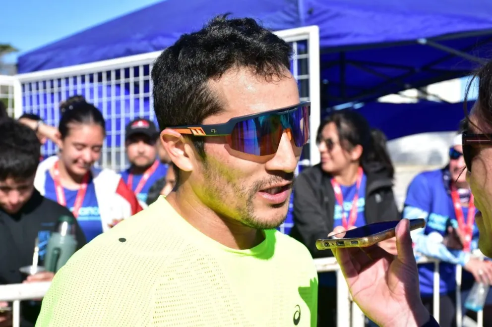 Joaquín Arbe y Lujan Urrutia fueron los ganadores de la 2da. edición del Medio Maratón New Balance