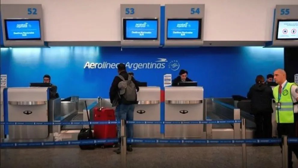 Aerolíneas Argentinas: los pilotos advierten sobre problemas en los vuelos de diciembre