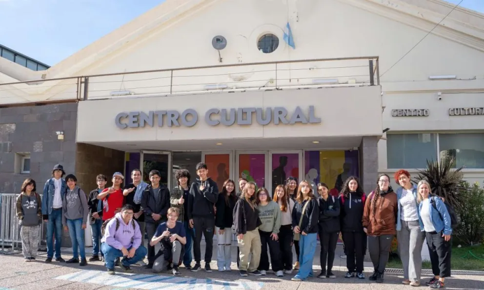 Iniciaron las proyecciones de cine para para escuelas de la ciudad