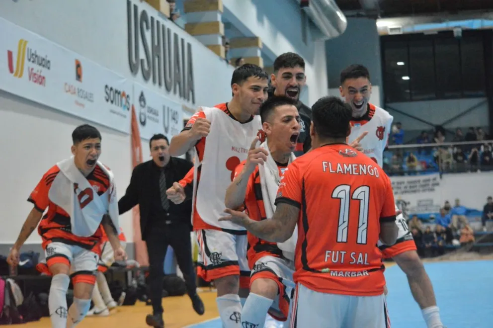 Futsal: Flamengo, entre los cuatro mejores de la Continental Cup