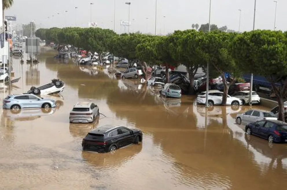 En una de los mayores tormentas de la historia española ya hay más de 70 muertos en Valencia y decenas de desaparecidos