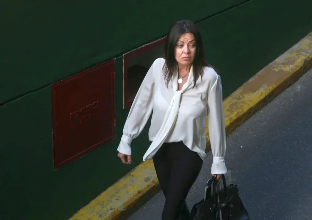 Pettovello le pidió la renuncia a una funcionaria por la compra de una cafetera de casi 2 millones de pesos