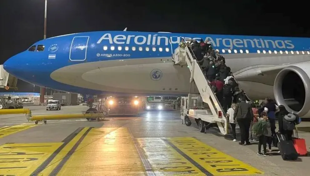Empiezan los vuelos nocturnos a Trelew y Comodoro Rivadavia con tarifas promocionales