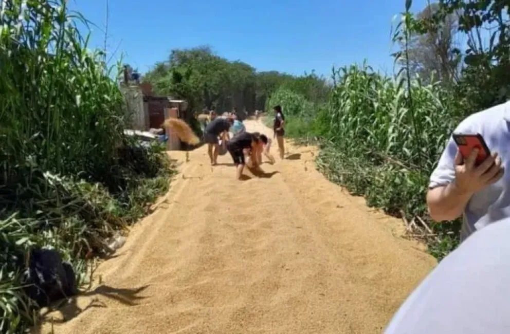 Espectacular asalto piraña de un centenar de personas