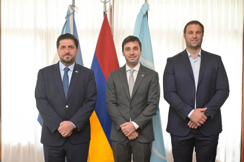 Torres recibió al embajador de Armenia y acordaron trabajar en conjunto para fomentar la industria turística