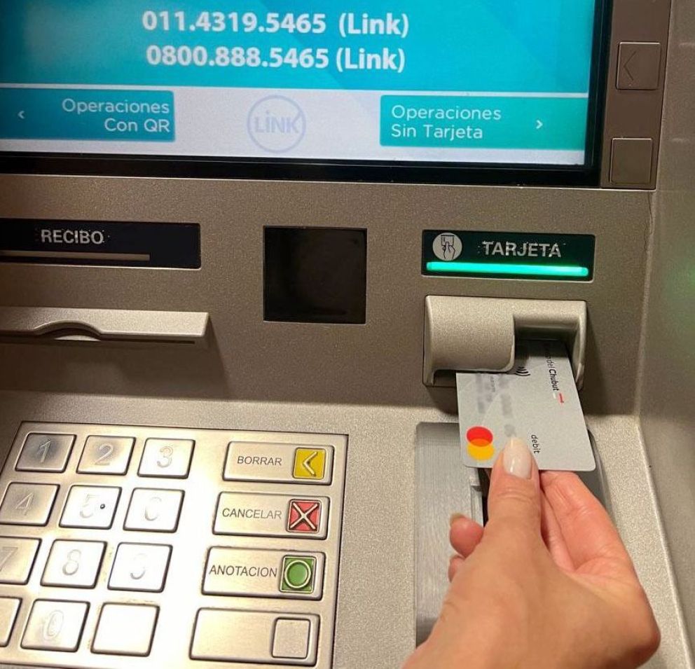 Provincia depositará el miércoles 7 los sueldos a empleados públicos y jubilados