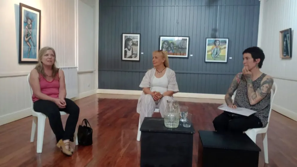 Trelew: Artistas interactuaron con el público en conversatorio del MMAV