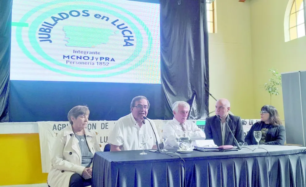 Buscan que se declare inconstitucional el veto de Milei a la Movilidad Jubilatoria