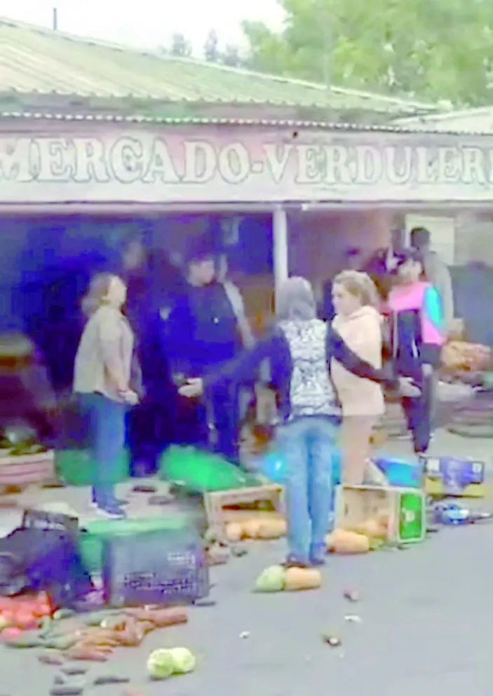 Violenta reacción de vecinos ante posible abuso de una menor