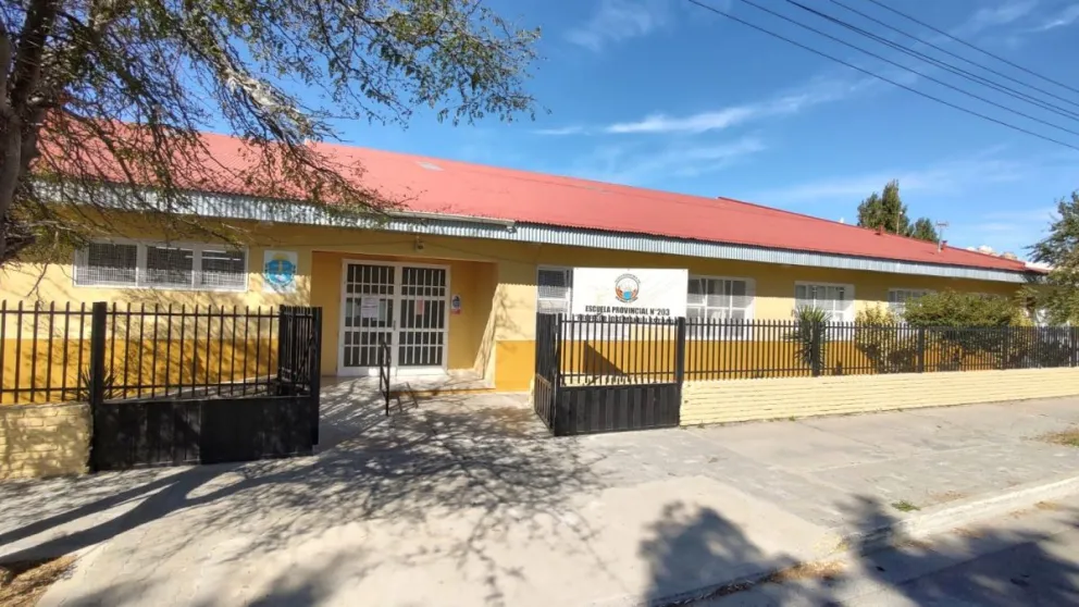 Padres de la Escuela 203 de Restinga Alí reclaman por mejoras edilicias
