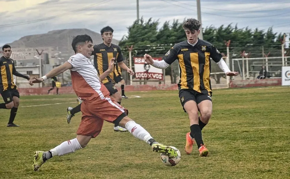  Huracán lo dio vuelta en el complemento