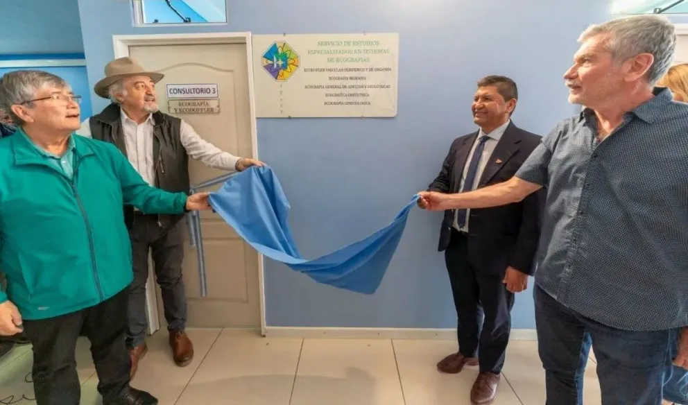 Inauguración de consultorios en Comodoro Rivadavia: “Los adultos mayores y jubilados están siendo escuchados", resaltó Daniel Silva