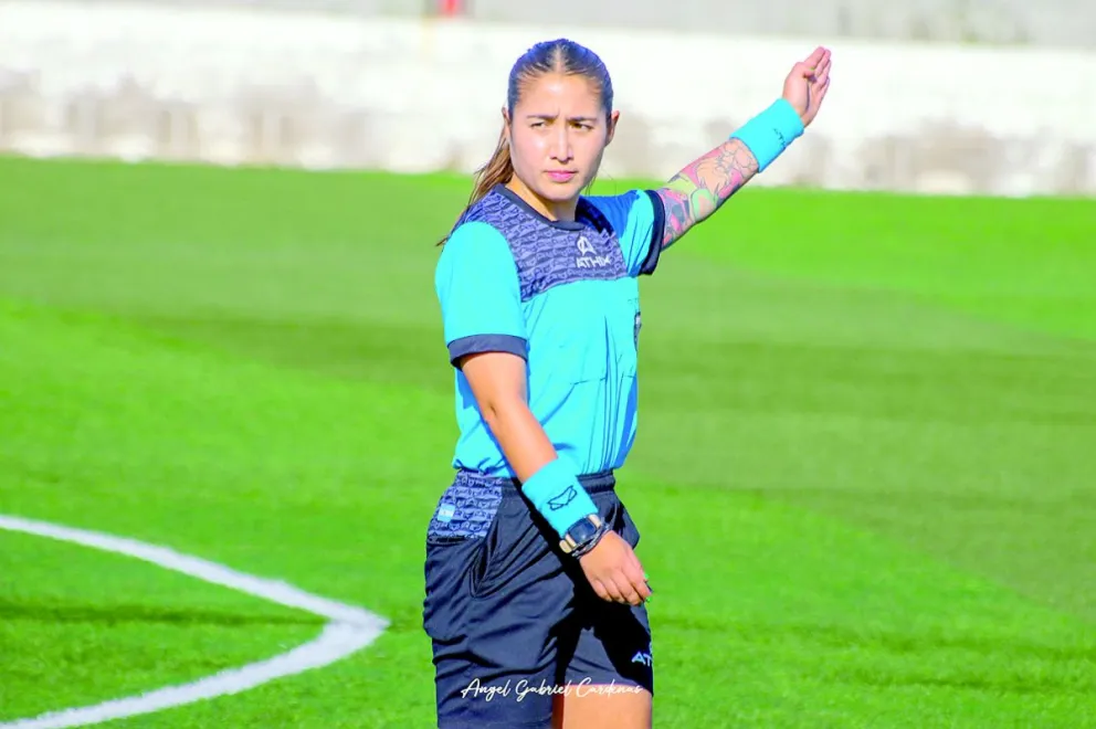 Melisa Carrizo dejó de jugar para arbitrar “Encontré una vocación que no la tenía en cuenta”