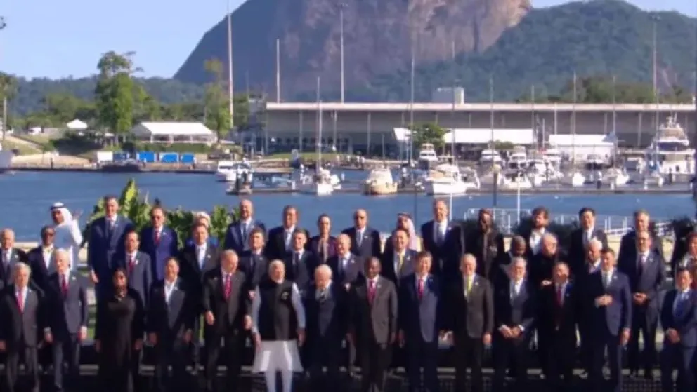 Javier Milei, en el G20: foto de familia con Jefes de Estado y un increíble error