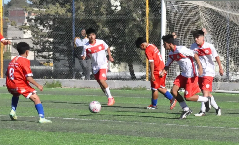 Un triunfo y un empate para Comodoro