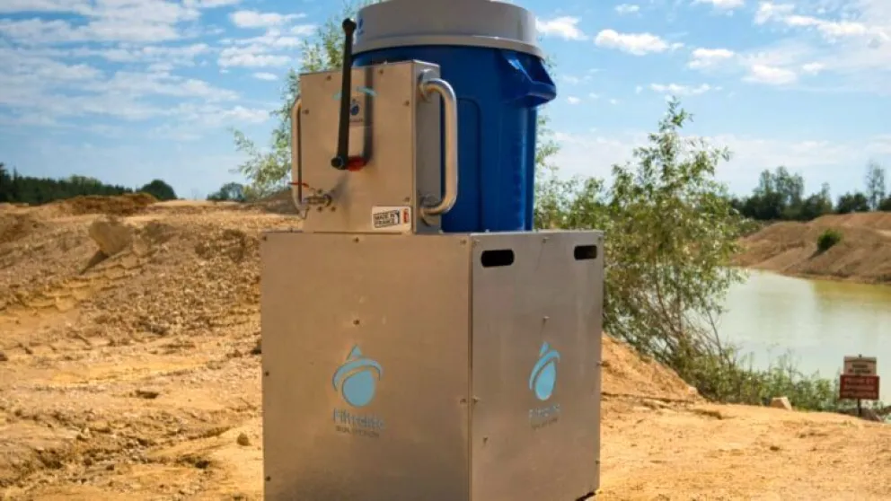 Soluciones para la escasez: Funciona en Francia una “máquina de agua” sin electricidad que genera 1.300 litros por hora
