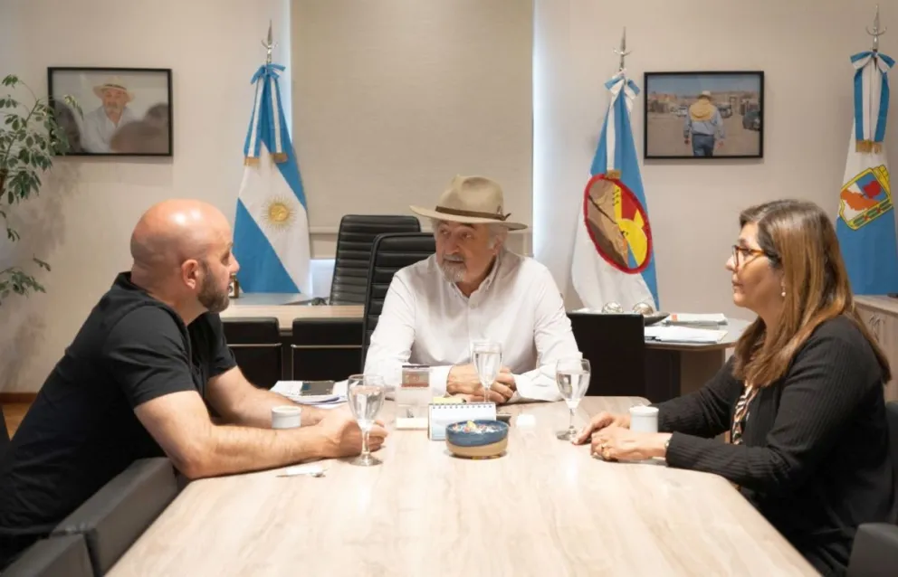 Macharashvili recibió al presidente de la FEDUA por la apertura de la Academia de Líderes Voluntarios en Comodoro Rivadavia