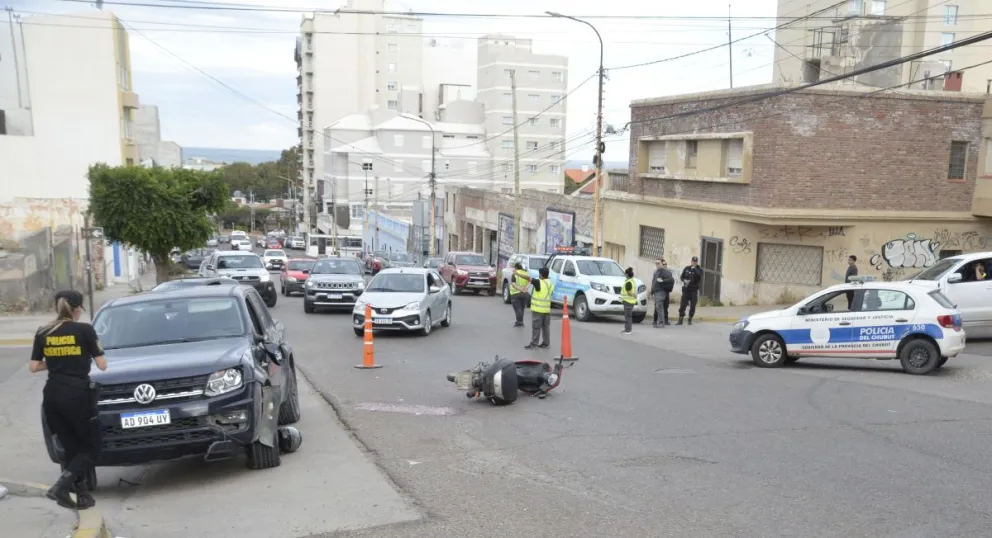 El motociclista que murió tras el choque en la intersección de Rawson y España, era enfermero del 107 del Hospital Regional