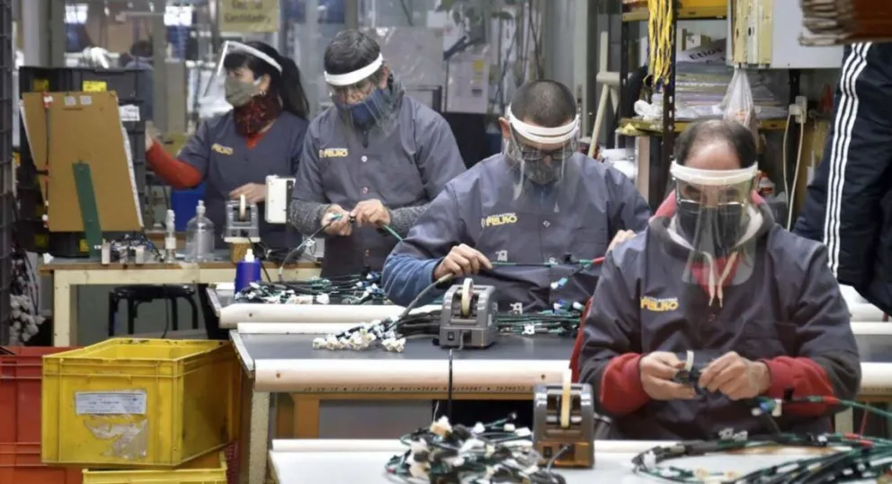 Las pymes advierten que están en riesgo 25.000 empresas y 300.000 puestos de trabajo por la apertura de importaciones