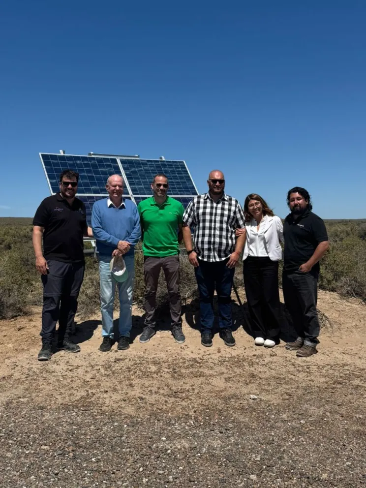 El Gobierno de la Provincia garantiza energía eléctrica en Punta Loma mediante tecnología solar