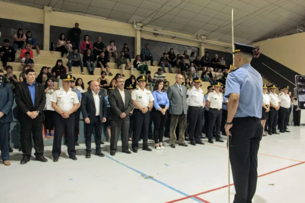 El Gobierno provincial concretó el ascenso de 427 efectivos policiales de las Unidades Regionales Puerto Madryn y Trelew