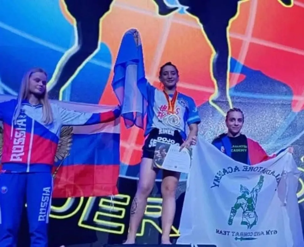 Seis medallas de oro para Yocelyn Balboa, la reina indiscutida del Mundial de Kickboxing