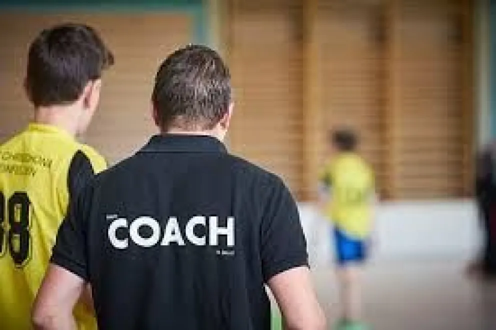 Seminario de Coaching y el Deporte en el SUM de la Escuela N° 91