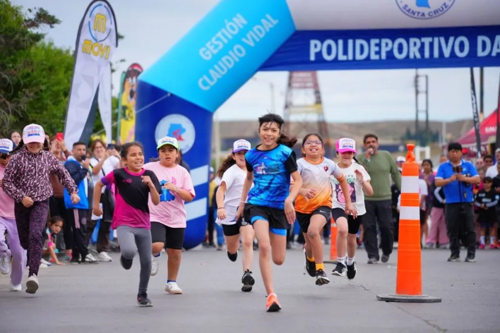 Caleta Olivia: Más de 500 personas participaron de la Primera Carrera Solidaria a Beneficio del Hogar de Niños