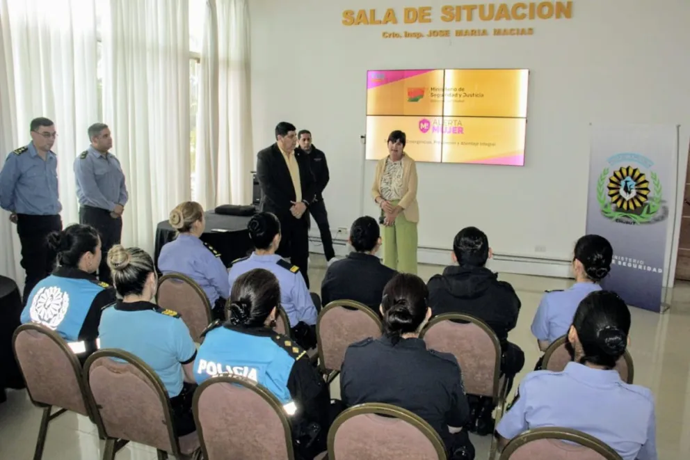 El Gobierno del Chubut presentó la plataforma “Alerta Mujer” para prevención de violencia familiar y de género