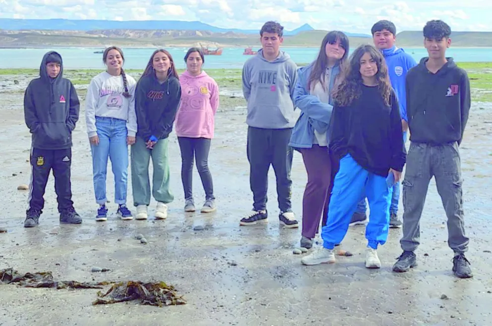 “Escuelas Azules”: La escuela 7703 realizará una jornada de limpieza de playas en Caleta Córdova