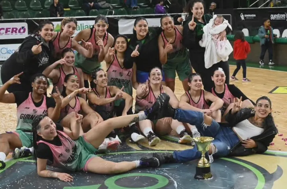 Título para las chicas de Gimnasia