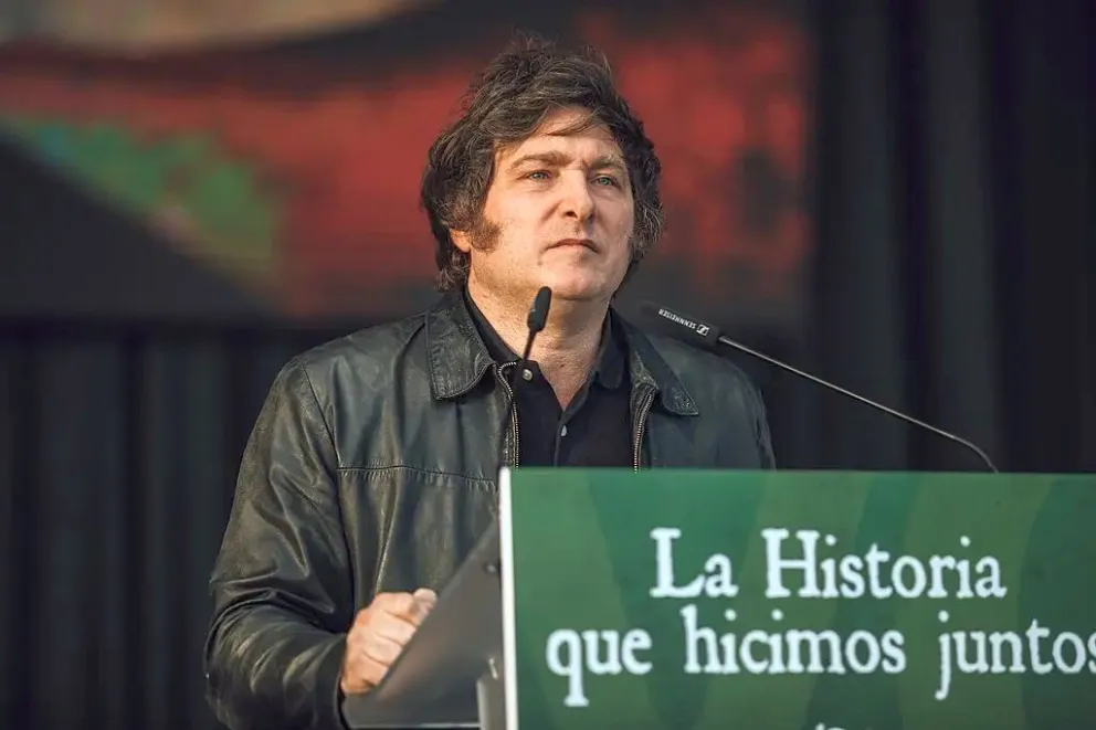 El Gobierno de Javier Milei quiere eliminar el DNI no binario