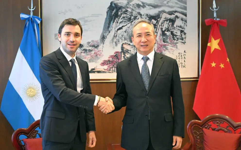 Nacho Torres se reunió con el embajador de China y destacó el potencial de Chubut para las inversiones asiáticas