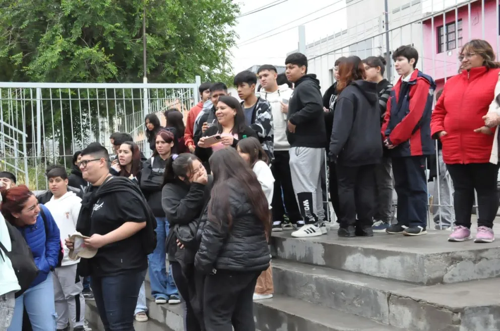 Inauguraron el Espacio de Convivencia “Gonzalo Güenchur” en la Escuela 711