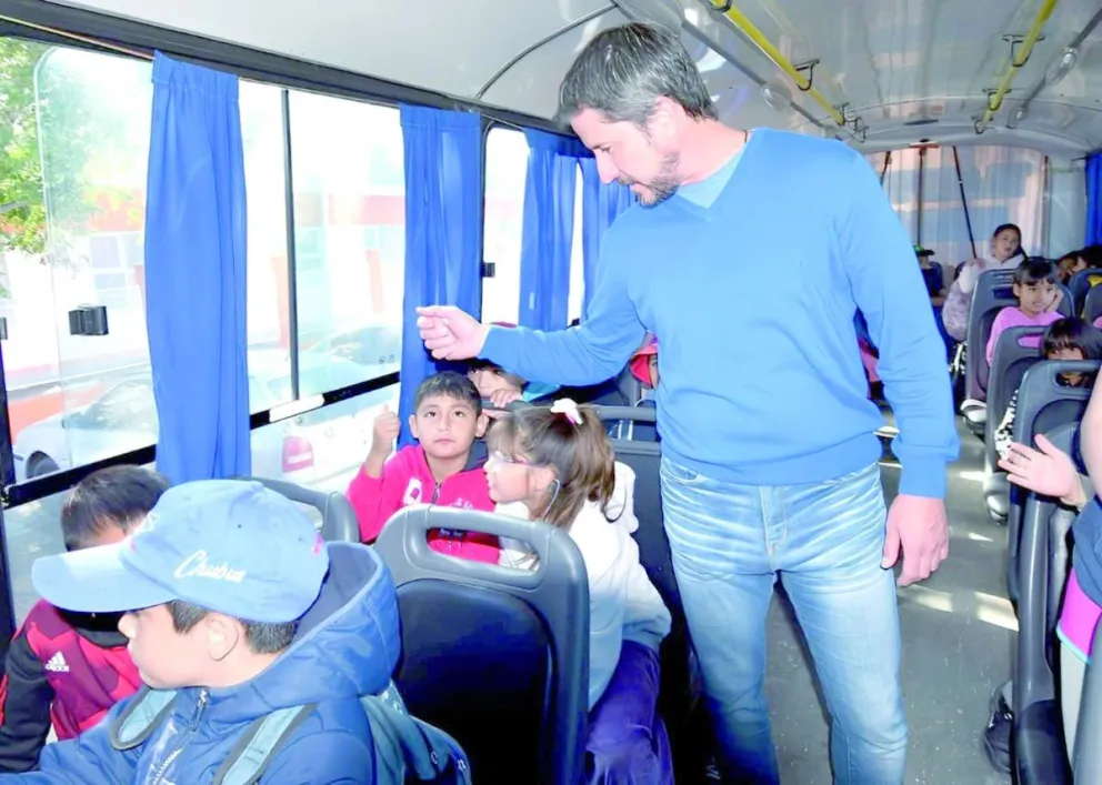 Trelew: Los ganadores del concurso “Explorando Punta Tombo” viajaron a la reserva de pingüinos