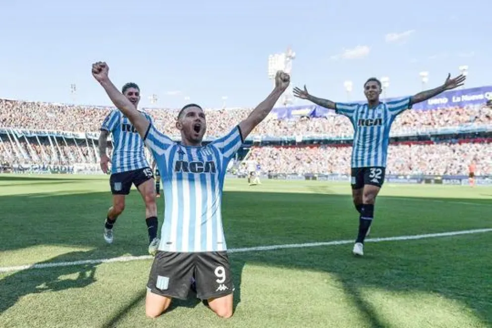 Con la esperanza de un histórico “doblete”, Racing visita a Rosario