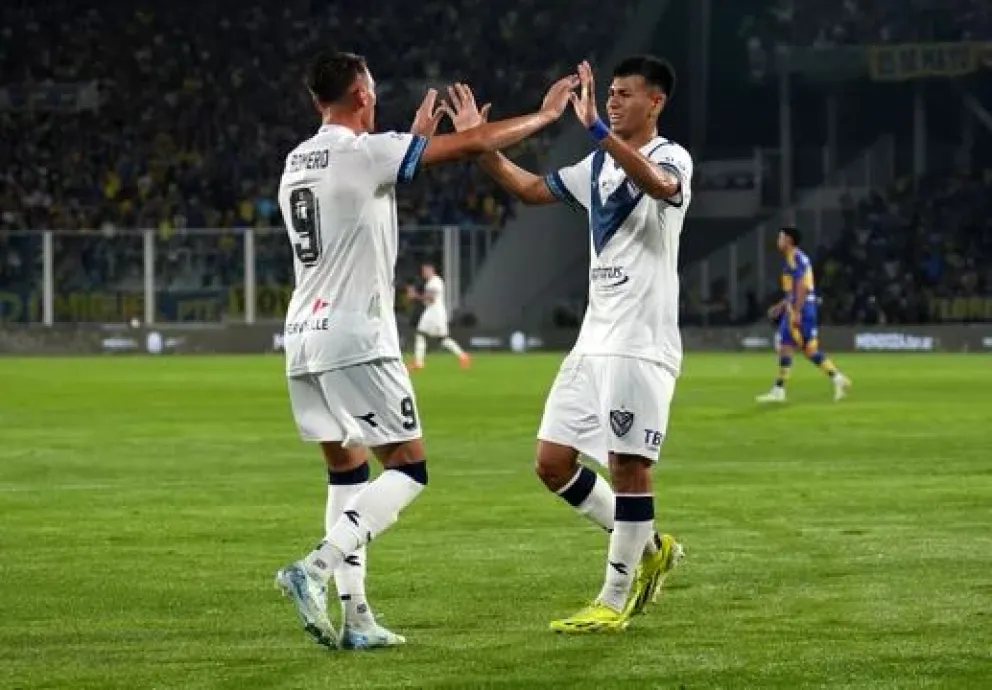 Vélez quiere acercarse al título