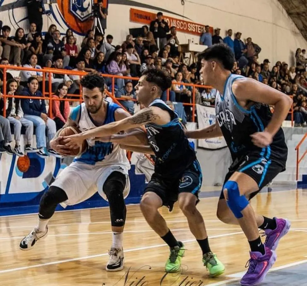 Básquetbol: Mosconi de Caleta Olivia ganó el título en Madryn