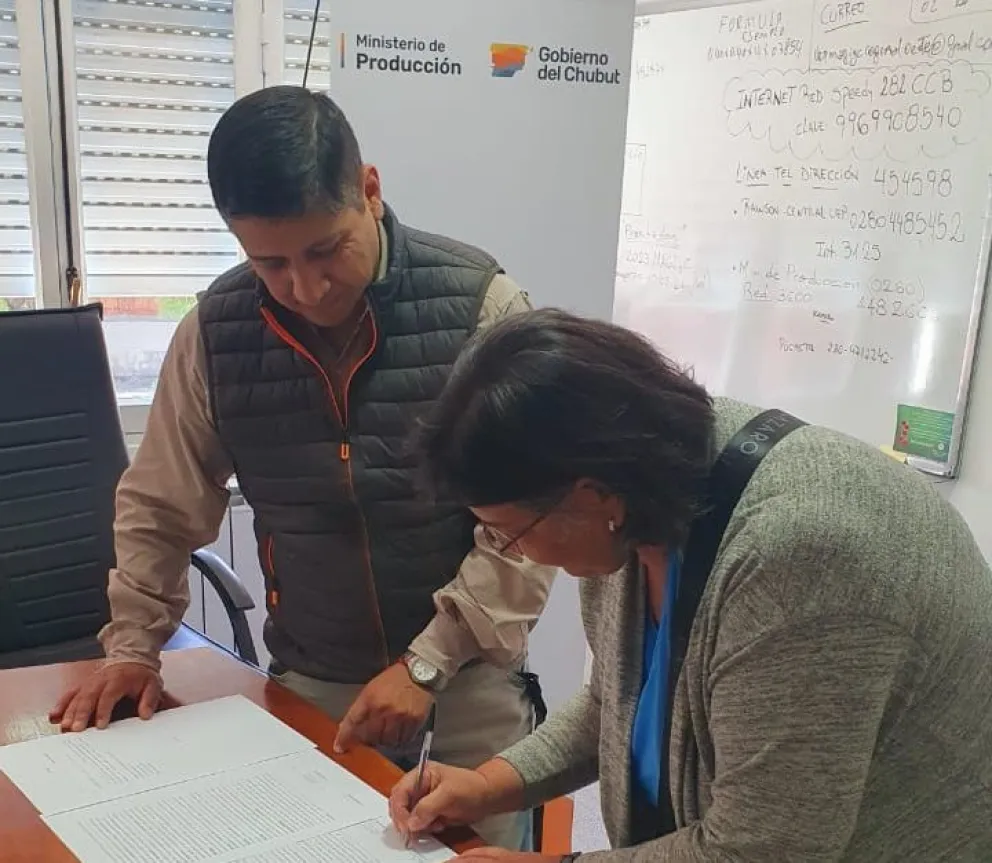 El Gobierno del Chubut entregó créditos a productores de Trevelin y Corcovado