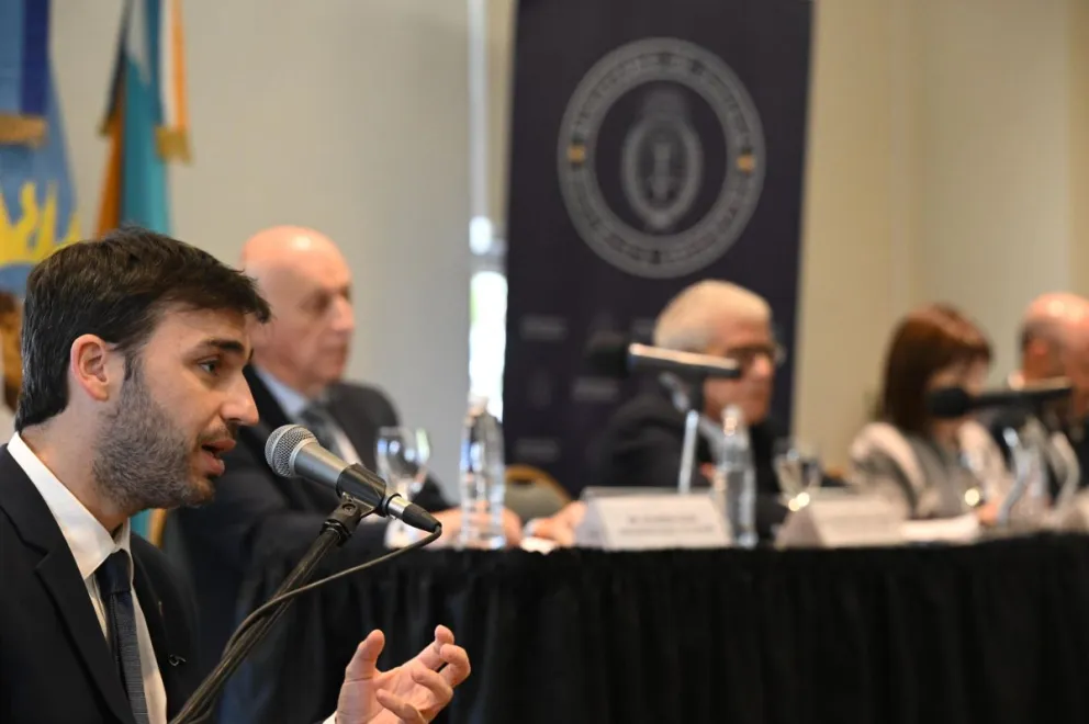 Torres junto a Bullrich y Cúneo Libarona presentaron el Sistema Acusatorio de la Justicia Federal en Comodoro Rivadavia