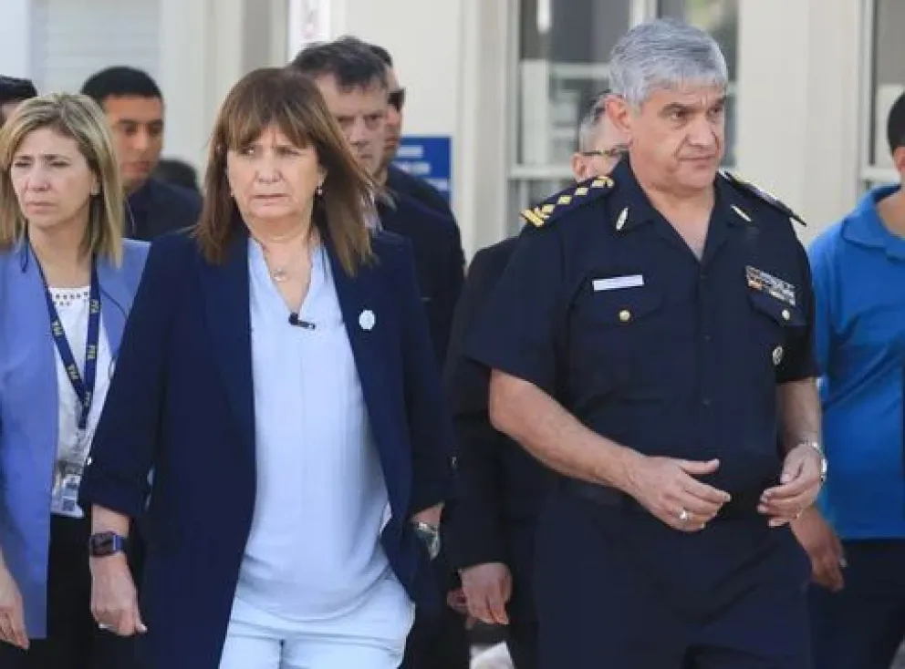 El jefe de la Policía Federal usó un avión de la fuerza para llevar a familiares a su casamiento en Corrientes