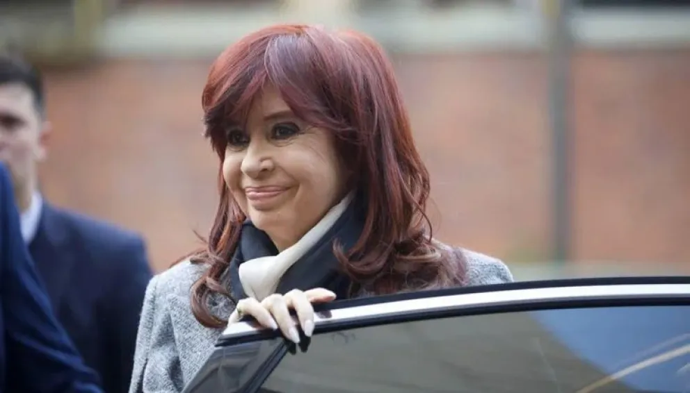 Cristina Kirchner exige cambios en la Constitución, con elecciones cada cuatro años y más