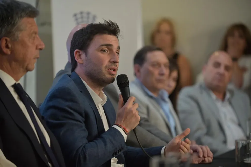 Torres destacó la aprobación de la Ley del 3x1 en la Legislatura y aseguró que "en Chubut vamos a tener un Estado eficiente, dinámico y austero"
