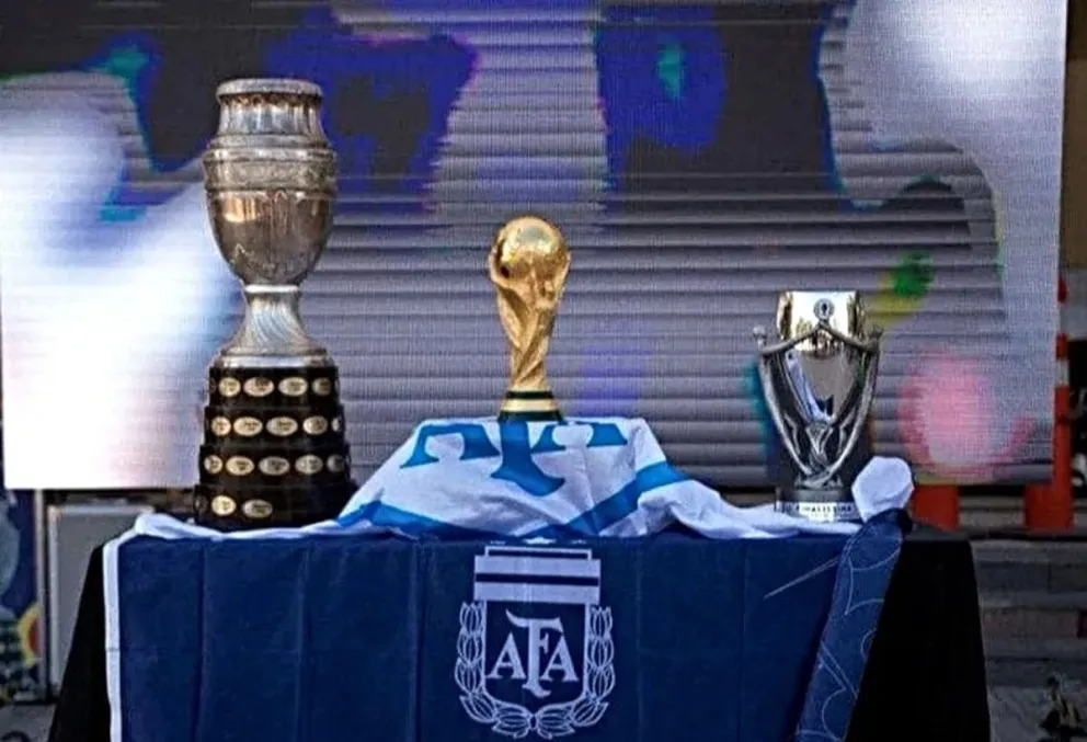 Los trofeos de la Selección Argentina llegan a la ciudad