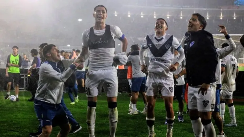 El puntero Vélez juega en Santa Fé