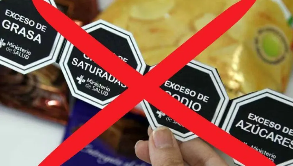 Polémica por los octógonos: la industria de la alimentación quiere abolirlos, pero ya hay 150 organizaciones en contra