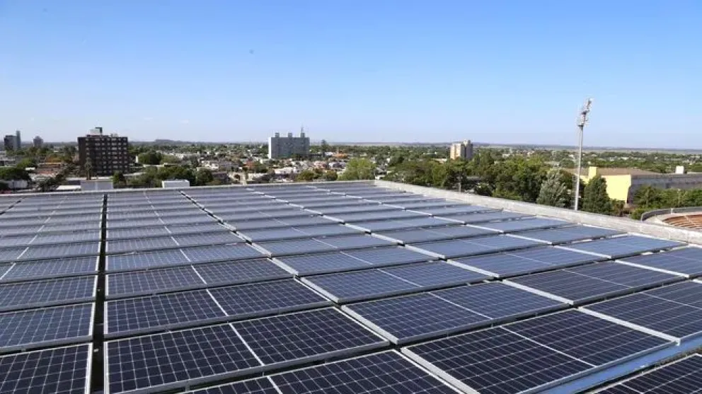 Uruguay emitirá un bono sostenible por 27 millones de dólares para financiar un parque solar