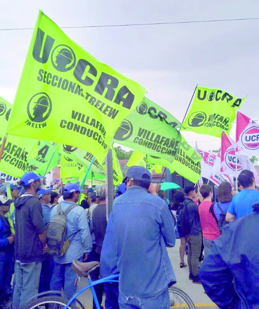 Merino habilitó un tramo de pavimento, en un  acto que tuvo el acompañamiento de la UOCRA