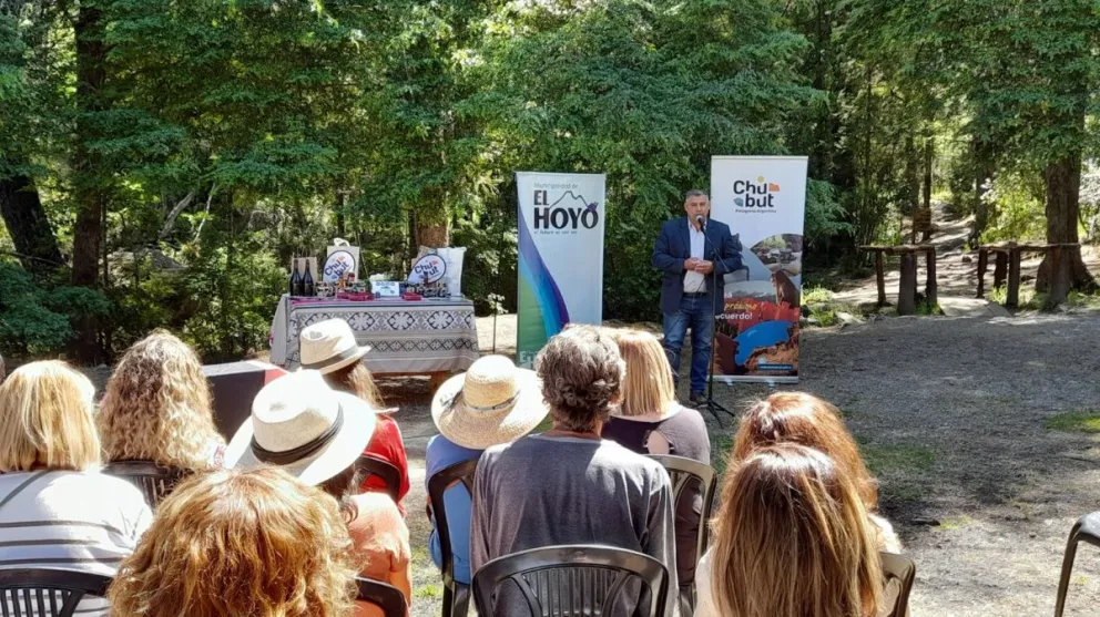 Lanzamiento de la temporada de verano en Puerto Madryn y El Hoyo